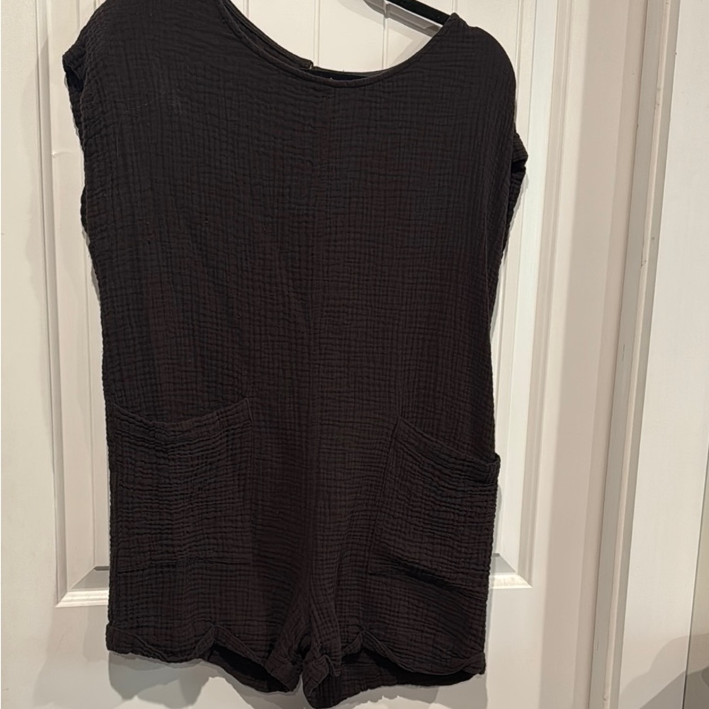 Everyday Textured Black Romper with Pockets